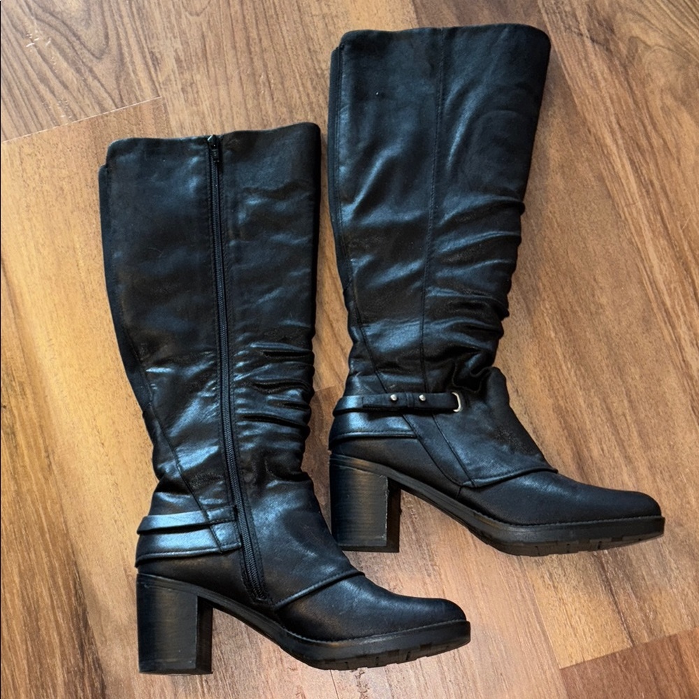 BareTraps Black Heeled Boots with Chunky Heel